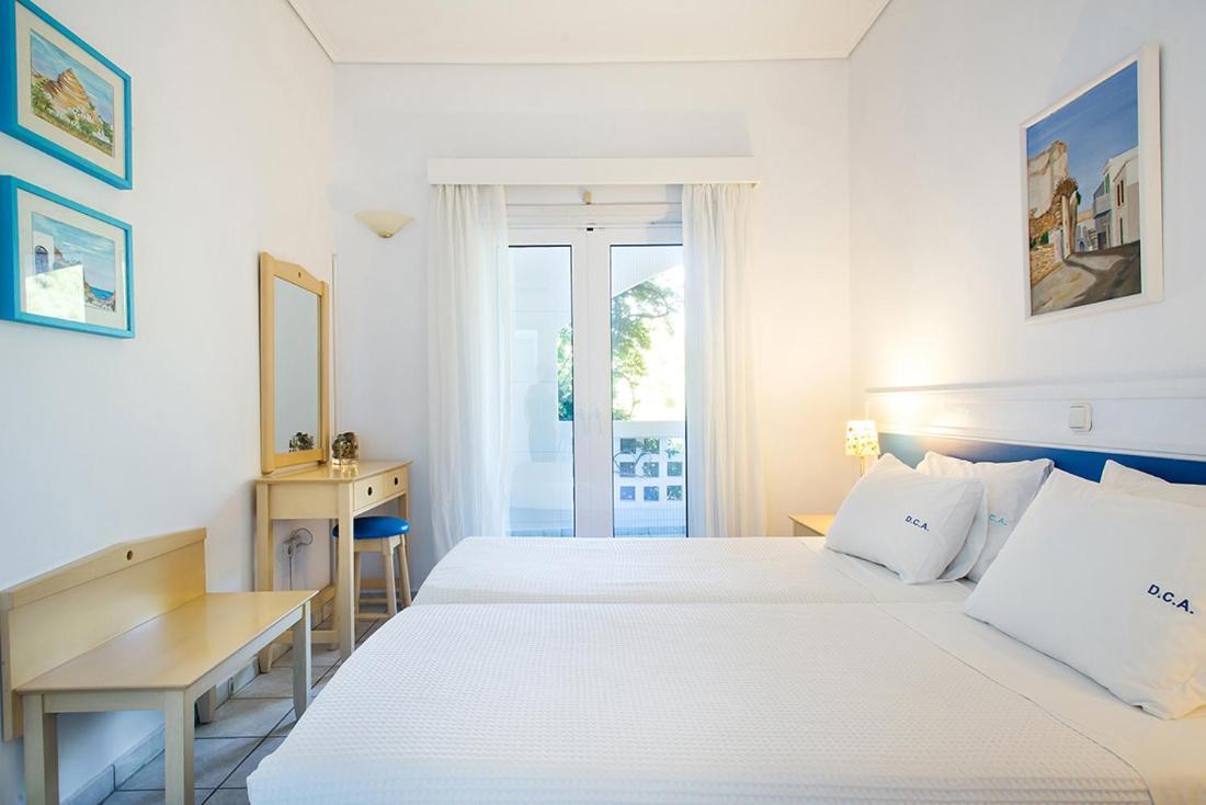 Daphne'S Club Hotel Apartments Xylókastro Eksteriør bilde